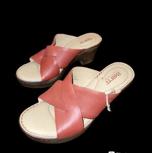 NEW Born Coney Leather Wedge Sandals Size 6